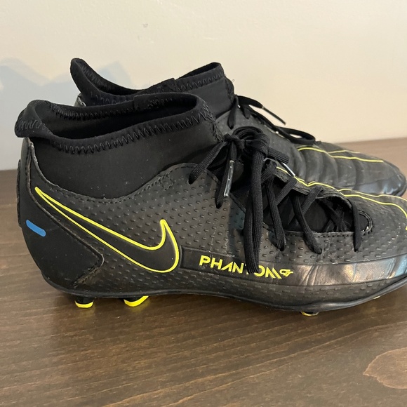 Phantom Nike cleats size 6 - Picture 1 of 7